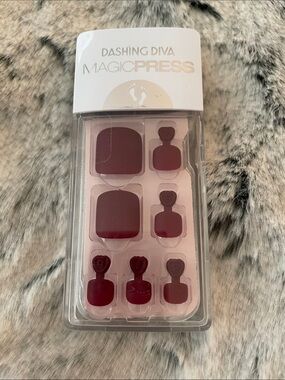 Dashing Diva MagicPress Press-On Pedicure Nails — Deep Burgundy